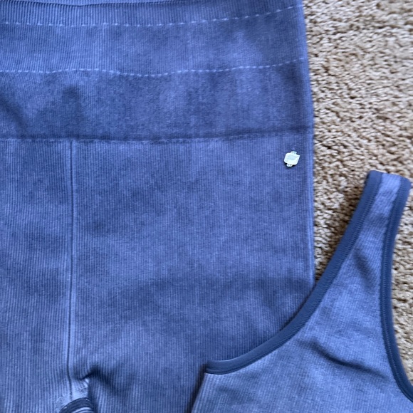 Fabletics Christa Asymmetric Set (L) - Picture 7 of 8